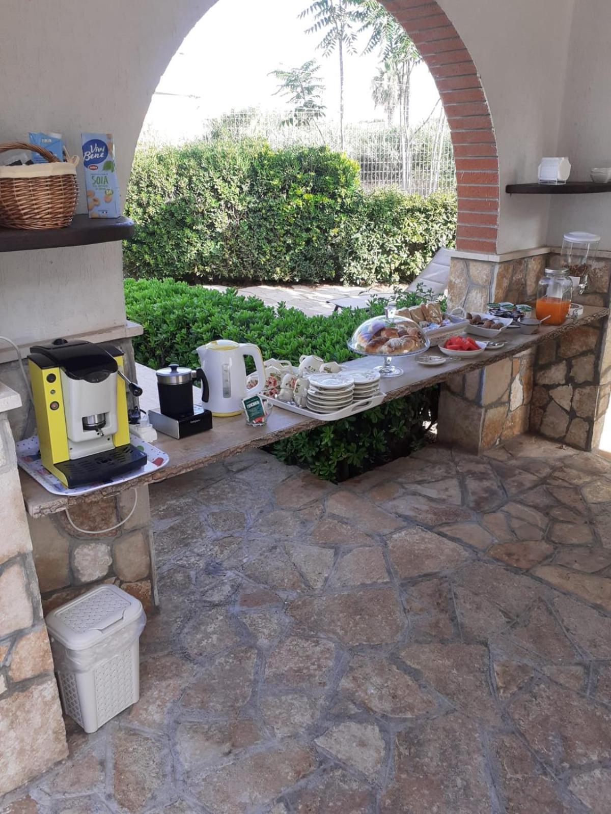Villa Lina Bed&Breakfast Таранто Экстерьер фото