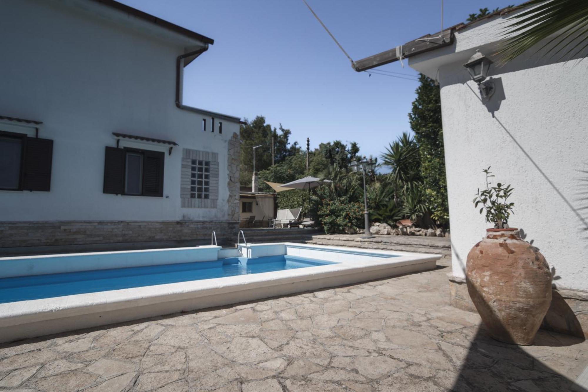 Villa Lina Bed&Breakfast Таранто Экстерьер фото